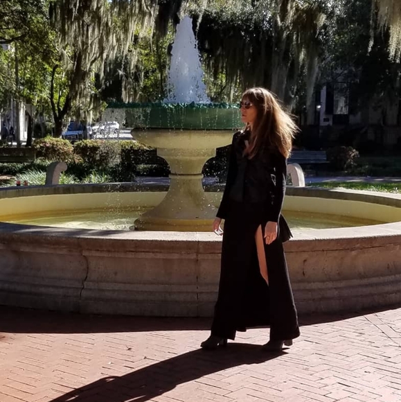 Meet your Posher, Rachel - Picture 1 of 2